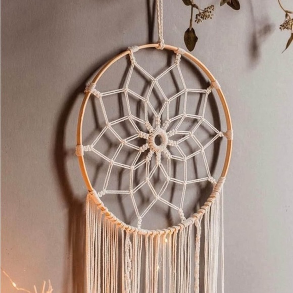 Elegant Cream Dreamcatcher Wall Decor - Picture 2 of 5